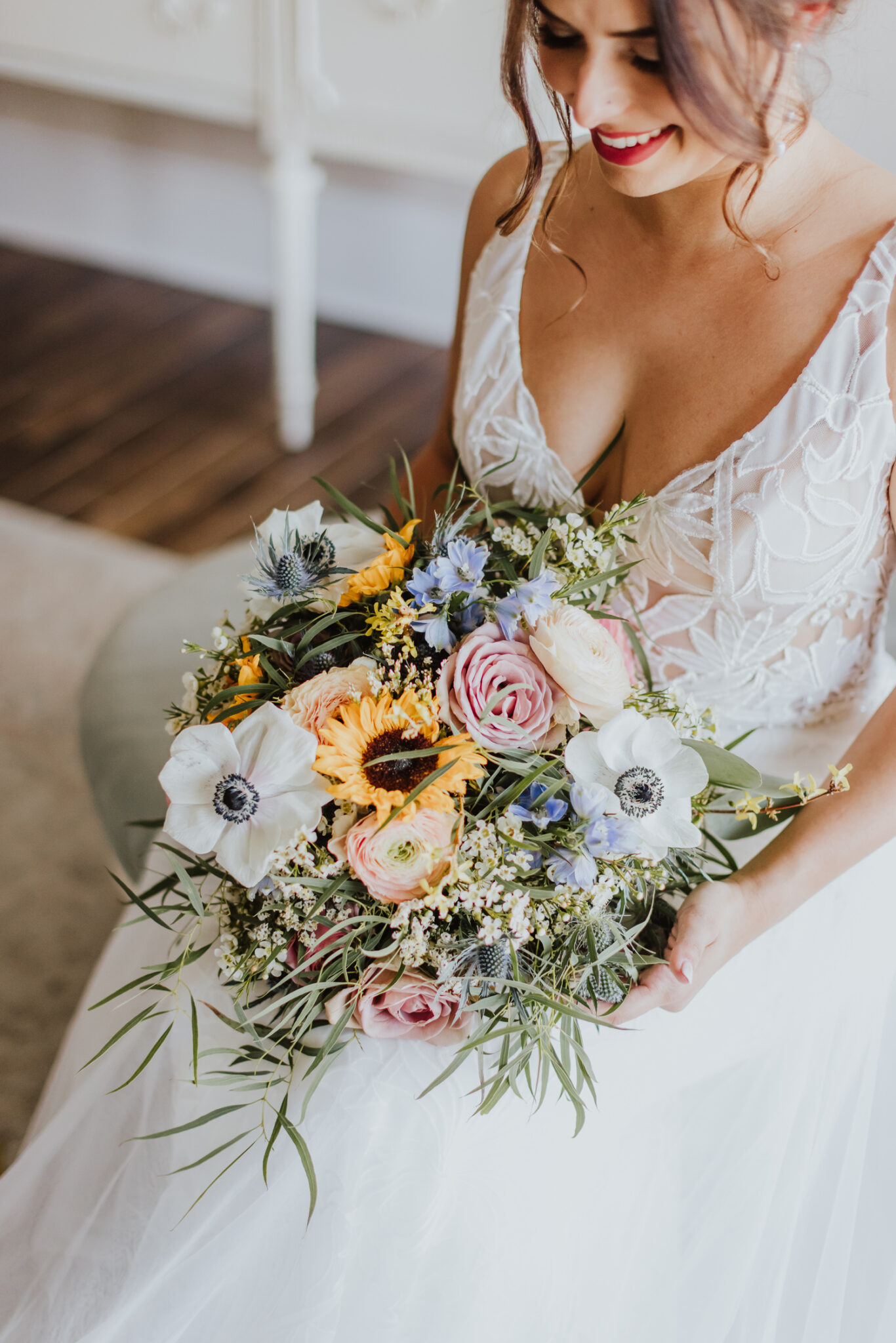 stunning and colorful bridal bouquet